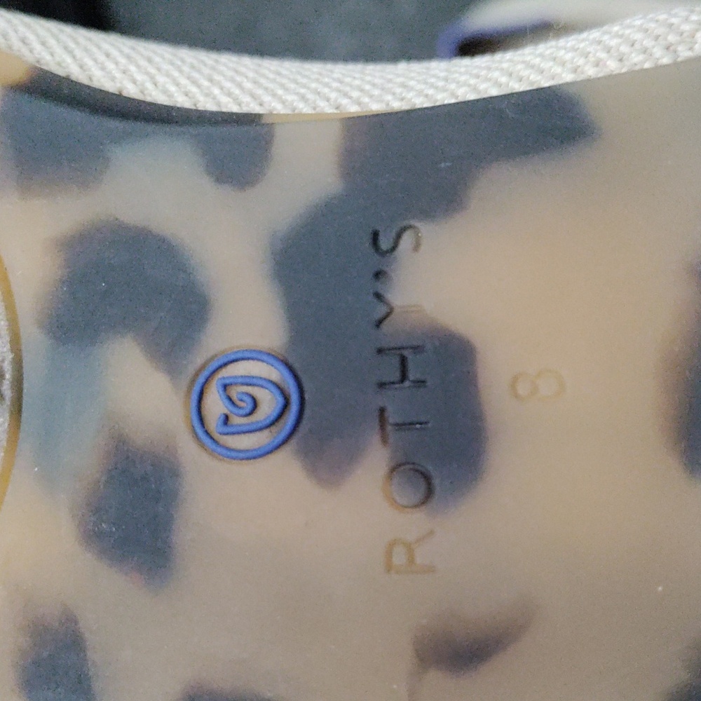 Rothys Ecru Round Toe Ballet Flats - Picture 4 of 13
